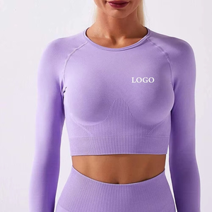 2025 nueva moda de alta calidad ropa deportiva para mujer conjunto de tops cortos y pantalones cortos de dos piezas personalizados para el verano - Product Image 3