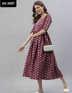 Kurtis listos para usar de algodón del sur de uso diario e informal indio con estampado digital Kurtis de bajo precio y talla grande disponible - Product Image 2