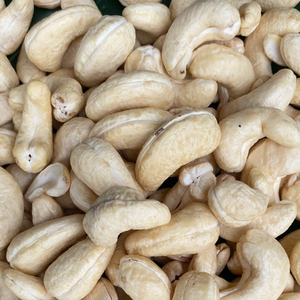 Prix de la noix de cajou W240 Offre Spéciale bon marché Prix des noix de cajou au Vietnam Taille de coupe personnalisée Santigo - Product Image 1