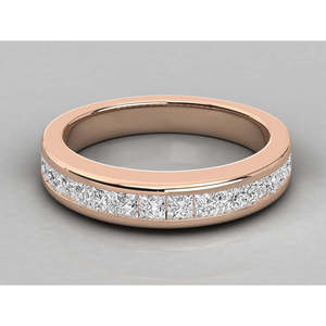 แหวนทองคำ 18K ประดับเพชรทรงปรินเซสคัท สำหรับผู้หญิง ดีไซน์โรแมนติกแบบ Eternity Band เหมาะสำหรับงานแต่งงานหรือเป็นแหวนแทนคำมั่นสัญญา ได้รับการรับรองจาก IGI เครื่องประดับคุณภาพสูง - Product Image 6
