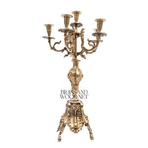 Conjunto de reloj y candelabros de latón antiguo diseño vintage adornado con acabado envejecido para una decoración clásica de lujo para el hogar - Product Image 6