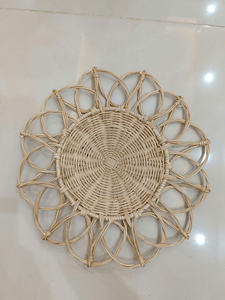 Plato de ratán vibrante, cargador duradero tejido a mano para comedor, plato de ratán de moda para restaurantes y decoración, el mejor precio de exportación a granel - Product Image 3