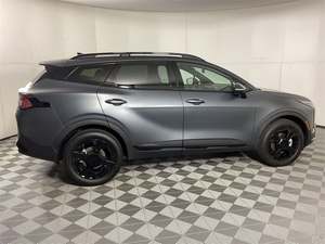 Sharp Gray 2025 para Sportage Hybrid X-Line AWD, Asientos de Cuero Usados, Sistema de Navegación, Arranque Remoto, Llantas de Aleación, Asientos con Calefacción, Volante a la Izquierda - Product Image 4