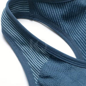 เสื้อชั้นในกีฬาสำหรับผู้หญิงไซส์ใหญ่ แบบมีฟองน้ำเสริม สายปรับได้ ระบายอากาศดี เหมาะสำหรับโยคะ วิ่ง ออกกำลังกายที่ยิม ไร้ตะเข็บด้านหน้า - Product Image 6