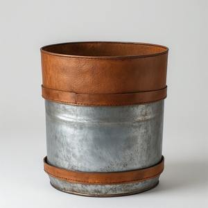 Maceta de cuero galvanizado antiguo de primera calidad con acabado texturizado artesanal para vegetación interior decorativa - Product Image 1