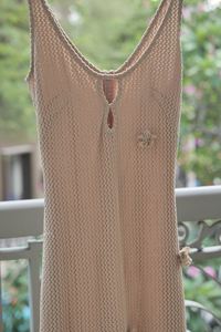 Dune Dress propose des articles de robes de plage en laine tricotée de haute qualité et un style féminin romantique et sexy pour les fabricants d'équipement d'origine (OEM) et les fabricants de conception et de fabrication (ODM) mondiaux. - Product Image 2