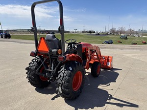 Tracteur compact Kubota 4x4 prêt à la vente - Product Image 3
