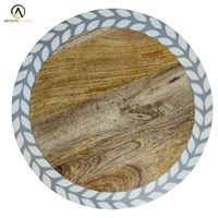 Planche à découper en bois d'acacia sur mesure avec incrustation de résine durabilité résiliente pour la cuisine et l'hôtel vente en gros