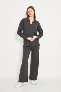 Pull à col en V pour femme, ensemble de tricots pantalons de haute qualité tricoté élégant et confortable adapté au bureau, au quotidien et au yoga - Product Image 2