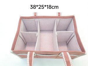 حقيبة حفاضات أطفال من القطيفة الوردية بسعر المصنع، سلة تخزين أنيقة لمستلزمات المواليد الجدد ومحطة تغيير الحفاضات - Product Image 6