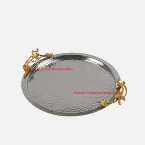 Plateau de service vintage martelé en acier inoxydable avec poignées florales décoratives, parfait pour servir des desserts lors de tout événement ou fête - Product Image 5