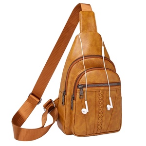 Petit sac à bandoulière résistant à l'eau de la meilleure qualité avec décoration imprimée Sacs à main pour hommes et femmes Sacs à bandoulière - Product Image 1