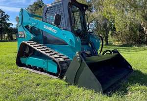 Sunward SWTL0-4538 chargeuse compacte à dérapage assez usagé disponible à la vente à des prix très abordables - Product Image 3