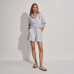 เสื้อสเวตเชิ้ตแขนยาวแบบซิปครึ่งตัว ชุดลำลองสำหรับฤดูใบไม้ร่วง มีกระเป๋า เสื้อฮู้ดครอปแบบซิปสี่ส่วนสำหรับผู้หญิง รับผลิตแบบ OEM ปี 2025 - Product Image 2