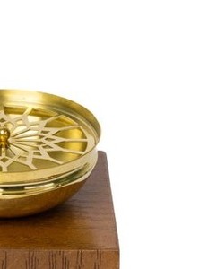 Meilleures ventes Brûleur d'encens moderne en bois et métal avec incrustation à carreaux Décoration d'intérieur de luxe Ensemble cadeau pour la décoration du Ramadan du Moyen-Orient et du Golfe - Product Image 4