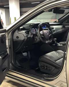 Lexus ES Turbo 2020, Volante a la Derecha, Caja de Cambios Automática, Asientos de Cuero, Interior Oscuro, Tamaño de Neumáticos R17, Cámara Trasera, Motor Hilux - Product Image 4