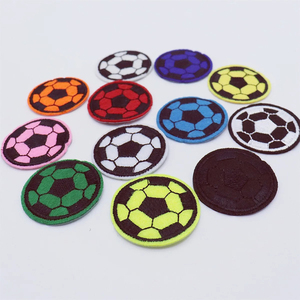 Patchs de football de football pour la couture broderie résine Badge autocollant pour vêtements vêtement décoration fleur forme tissu principal - Product Image 4