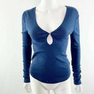 Camiseta de manga larga con agujeros para mujer, a la moda ropa personalizada, fabricación a granel en la India - Product Image 1