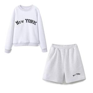 Pull à col montant en tricot imprimé surdimensionné pour femmes, tissu en tricot doux, coupe ample décontractée, haut d'automne - Product Image 4