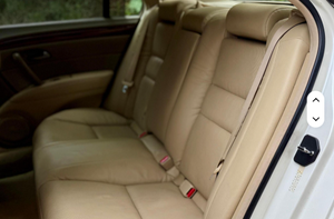 Acura RL SH-A W D 2005 Usado a Precio Accesible, 1 Dueño, Motor V6 de 300 hp, Tracción en las Cuatro Ruedas, California - Product Image 3