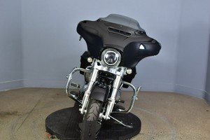 Motocicleta de Turismo Instant Marketing 2026 Street Glide Vivid Black, 1000-1500cc, Velocidad Máxima >80km/h - Product Image 2