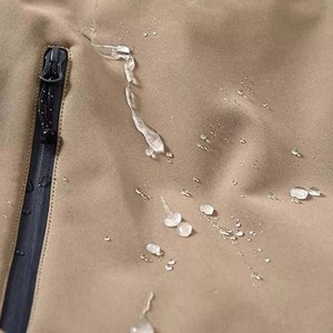 Chaqueta Softshell Ecológica Personalizada para Hombre con Capucha y Manga Larga, Diseño de Logotipo 100% Poliéster, Impermeable, Invierno 2024, Estilo Urbano - Product Image 6