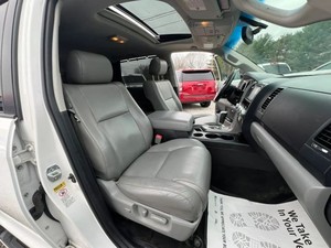 ดีลสุดคุ้ม ปี 2015 โตโยต้า เซควอญ่า ลิมิเต็ด สปอร์ต ยูทิลิตี้ 4 ประตู เกียร์อัตโนมัติ - Product Image 4