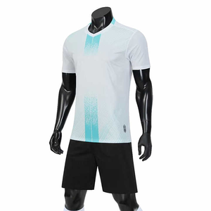 ชุดเสื้อฟุตบอลของผู้ชายมาใหม่ชุดเสื้อฟุตบอลของผู้ชายโพลีเอสเตอร์พิมพ์ลายซับลิเมชันสูง100% - Product Image 2