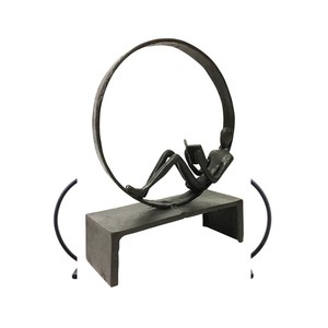 Support à bougies en aluminium contemporain, courbes artistiques, fait main, respectueux de l'environnement, ajoute une touche vintage aux maisons modernes - Product Image 4