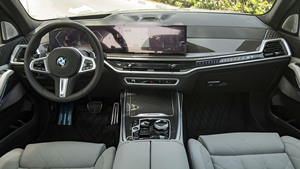 รถยนต์มือสองปี 2023 X7 M40i SPORT เครื่องยนต์ 3.0 ลิตร 6 สูบเรียง พร้อมจัดส่งรวดเร็ว - Product Image 5