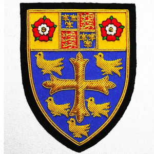 แผ่นปักลายดอกไม้หัวใจทำด้วยมือออกแบบได้ตามต้องการมีความทนทานสีทึบคุณภาพดีที่สุด - Product Image 2