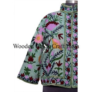Abrigo Suzani Indio Bordado a Mano, Chaqueta Boho con Bordado Floral en Tela TNT con Forro de Algodón para Invierno - Product Image 2