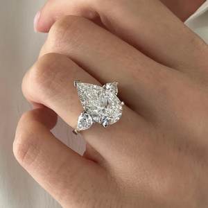 Anillo de oro de 14 quilates a la moda para mujer Moissanite pera piedra cortada 7x9mm corte redondo fiesta aniversario abril piedra natal celebración - Product Image 3