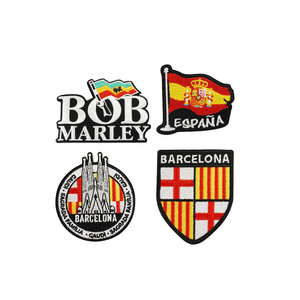 Parches personalizados de moda bordados al por mayor parches de insignia bordada parches de respaldo de gancho y bucle con alta calidad - Product Image 1