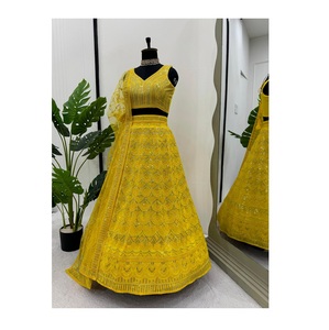 La mejor calidad étnica Faux Georgette Lehenga Choli para niñas elegante fiesta colección Boutique disponible para la venta - Product Image 1