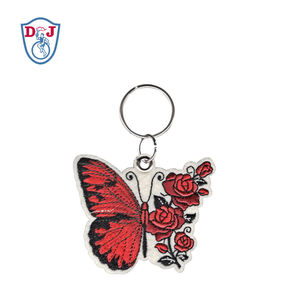 Patch papillon floral brodé personnalisé breloque de clé pour accessoires de sac - Product Image 3