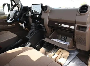 Pre-Owned 2018 4.1-6L 2019-2020 AWD 6-Speed Automatic Panoramic Sunroof Leather RHD/LHD High Quality Dark Interior SUV - Product Image 6