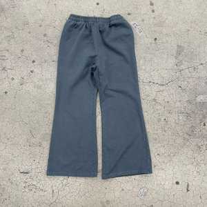 Ensemble de vêtements de détente de la sororité grecque Pantalon de survêtement évasé et tenue à capuche pour femme | Survêtement décontracté confortable pour le style universitaire - Product Image 3