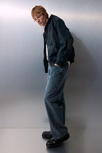 กางเกงทรงหลวมสำหรับผู้ชายผ้าเดนิมผ้าฝ้ายแข็งสีน้ำเงินเข้มกางเกงยีนส์ผ่อนคลายขาโค้งมนคุณภาพสูง - Product Image 5