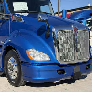 Camion semi-remorque T680 2021 d'occasion en excellent état - Cabine surélevée 400 CV, boîte automatique 12 vitesses, livraison gratuite dans le monde entier - Product Image 1