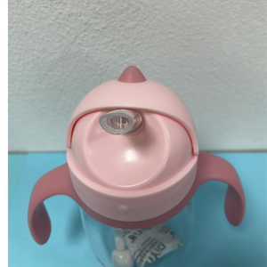 ขวดน้ำพลาสติก Tritan แบบใสสำหรับกีฬากลางแจ้งและตั้งแคมป์จากผู้ผลิตในเวียดนาม - Product Image 5