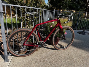 Bicicleta de Gravel A 2025 Gi-anttss Revolt Advanced Pro 1 Carbon con Flip Chip, 53mm de Espacio Libre, 8.45kg - Product Image 1