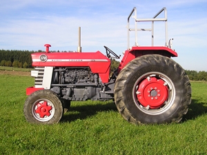 Maquinaria agrícola Massey Ferguson 135 2WD bastante usada - Product Image 4