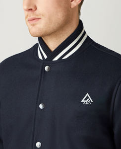 Chaqueta Varsity de Felpa Estilo Americano Personalizada de Fama Mundial, Chaqueta Clásica de Cuero para Hombre con Bordado, Cierre de Cremallera, Logotipo Frontal y Corte Largo - Product Image 2