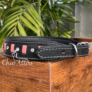 Brand OEM Factory Wholesale High Quality Luxury Dog Collars Crocodile Pattern Genuine Leather Rivets Pet Collars for Cats Dogs - Product Image 1