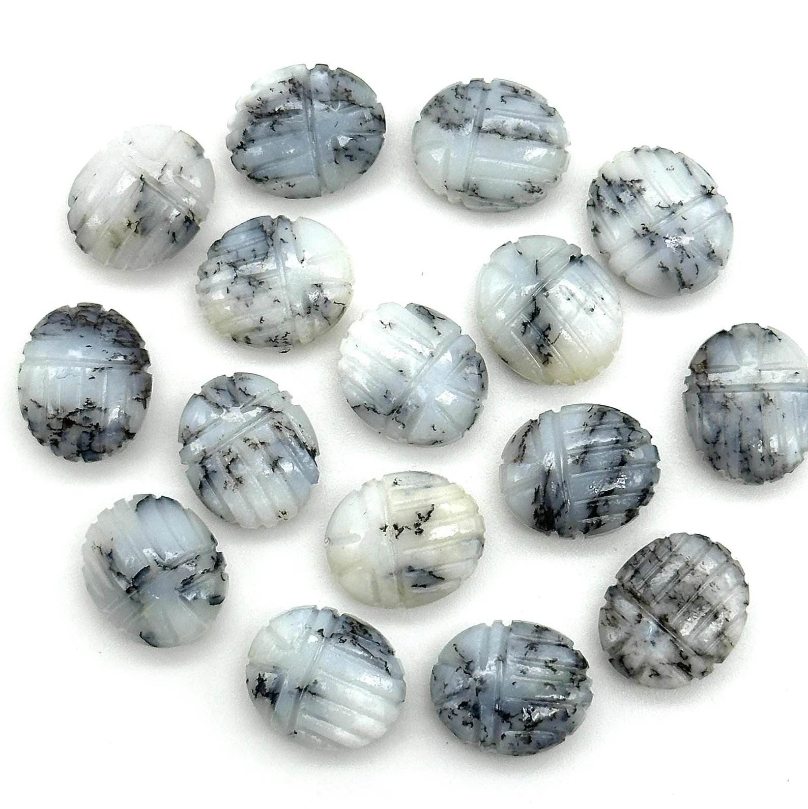 เช่นเดียวกับภาพ