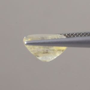 Saphir jaune naturel authentique en vrac |   Pierre précieuse de bijouterie certifiée NGTC, qualité AAA, taille coussin 10,5x8,5 mm, 5,22 carats - Product Image 2