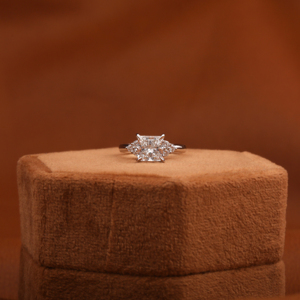 Anillo de boda de lujo para mujer de oro macizo de 14KT, corte princesa, 1,5-1,9 quilates, Diamante cultivado en laboratorio, compromiso, pavé, ajuste clásico IGI - Product Image 1