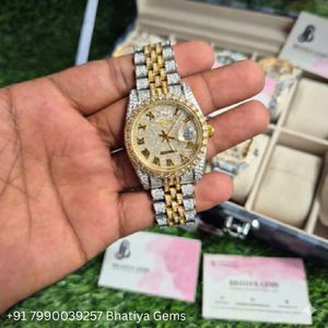 นาฬิกาหรูหราประดับเพชรโมอิสซาไนต์เต็มหน้าปัด ตัวเรือนทองสแตนเลส หน้าปัดโรมัน แสดงวันที่ ระบบควอตซ์ สายแบบกำไล ขายส่ง - Product Image 1