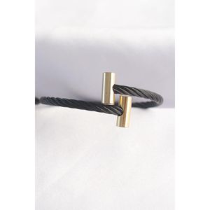 Braccialetto modello a spirale nero e combinazione di anelli con accessori Color oro in acciaio